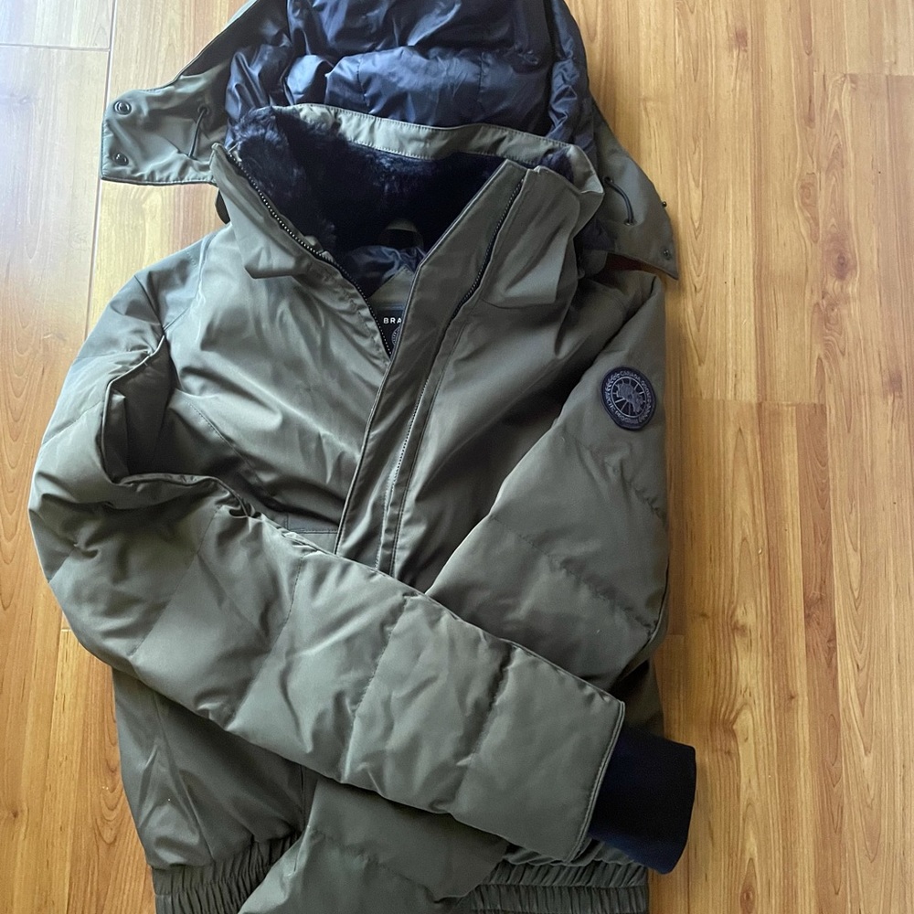 Canada Goose Aberdeen Bomber green olive army medium
